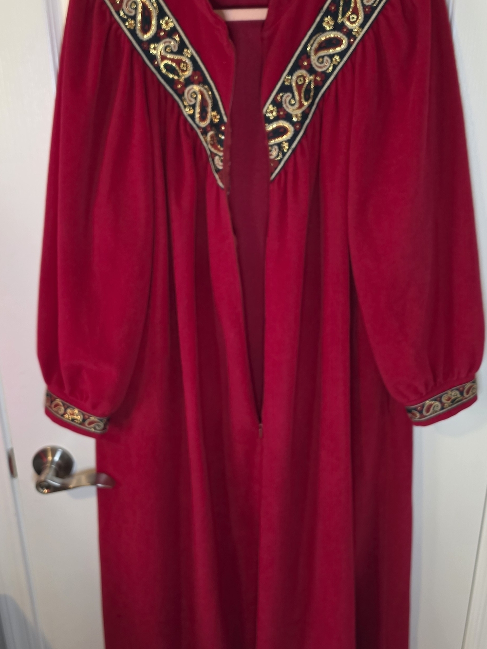 Vanity Fair Large Bright Red Dressing Robe - Picture 7 of 8
